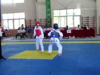 跆拳道高手实战视频,一招制胜的奥秘揭秘