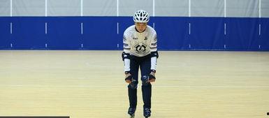 学轮滑的技巧视频,跟随技巧视频轻松掌握滑行技巧