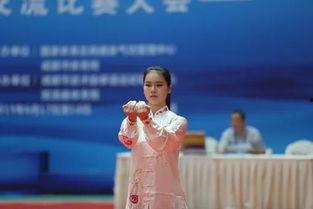 曲黎敏六字诀教学视频